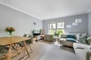 17A Queen Elizabeth Street, photo 4