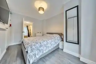 17A Sheridan Road, photo 3