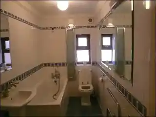 18 Albert Road, photo 2