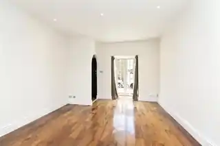 18 Albert Road, photo 3