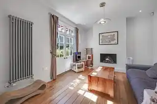 18 Aquinas Street, photo 2