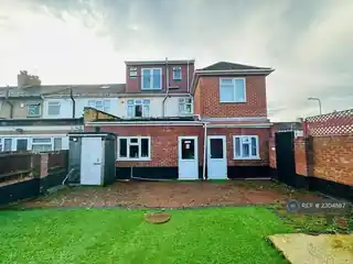 18 Ardwell Avenue, photo 2
