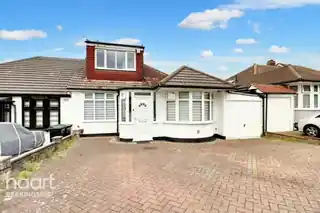 18 Basildon Avenue, photo 2