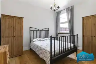 18 Brownlow Road, photo 4