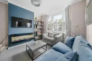 18 Burton Road, photo 4