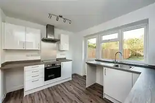 18 Cavalry Crescent, photo 2