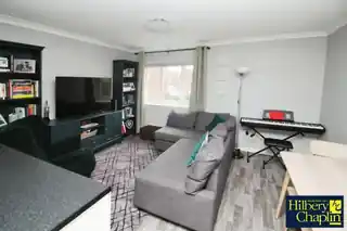 18 Creasey Close, photo 3