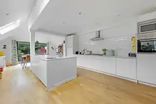 18 Cresswell Road, photo 4