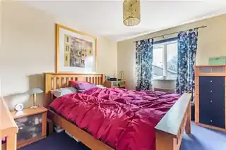 18 Davey Close, photo 3
