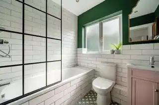 18 De Bohun Avenue, photo 3