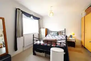 18 Fairmont Close, photo 4