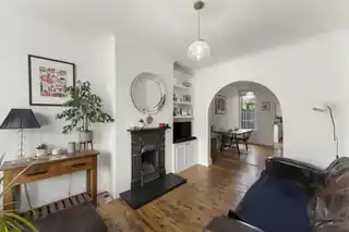 18 Heath Road, photo 2