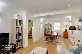 18 Heyworth Road, photo 4