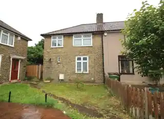 18 Joan Gardens, photo 2