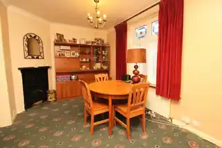 18 Joan Gardens, photo 4