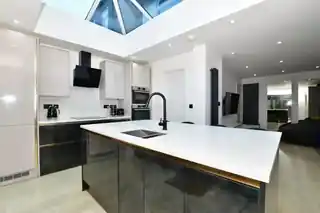 18 Kenmore Road, photo 4