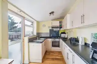 18 Killowen Avenue, photo 2