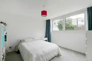 18 Kitley Gardens, photo 3