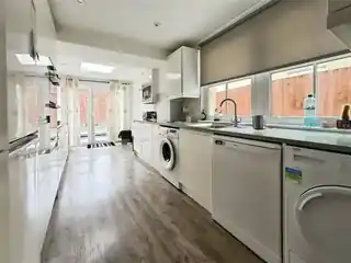 18 Lion Road, photo 3