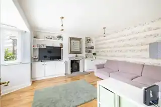 18 Maple Way, photo 3