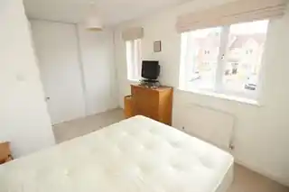 18 Mendip Close, photo 4