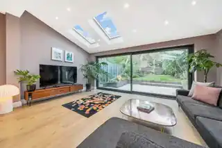 18 New Road, photo 3