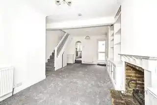 18 Owenite Street, photo 2