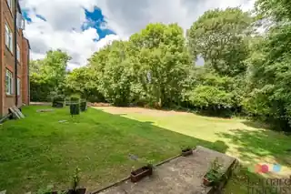 18 Park Close, photo 4