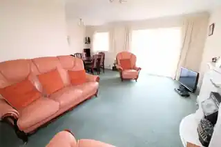 18 Park Crescent, photo 3