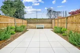 18 Percy Road, photo 3