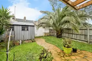 18 Quakers Place, photo 4