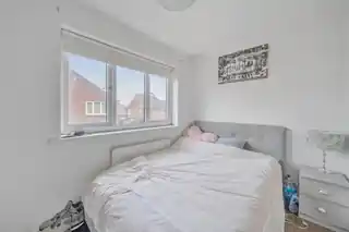 18 St Benets Close, photo 4