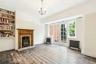 18 Tangier Road, photo 3