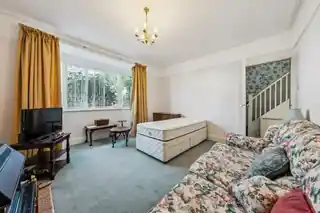 18 Wallorton Gardens, photo 3