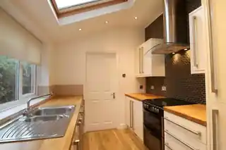 18 Windsor Road, photo 2