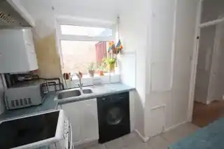 180 Mottisfont Road, photo 3