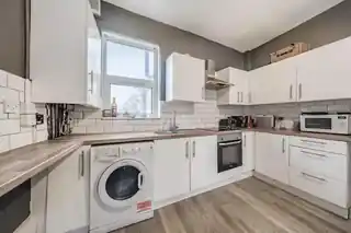 180C Tressillian Road, photo 3
