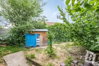 182 Hainault Road, photo 2