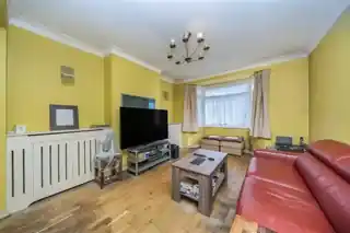 182 Marvels Lane, photo 2