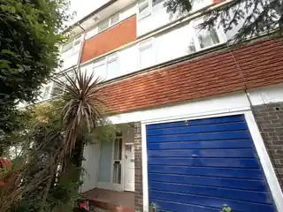 182 Rosendale Road, photo 2