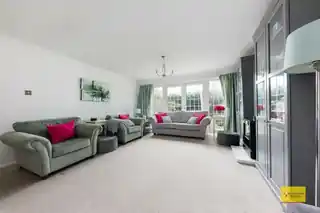 182 South Lodge Drive, photo 2
