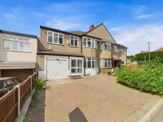 184 Hook Lane, photo 2