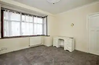 185 Grantham Road, photo 3