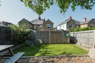 18A Donnington Road, photo 3