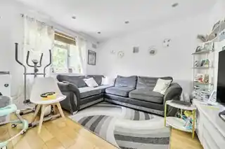 18A Oakleigh Close, photo 3