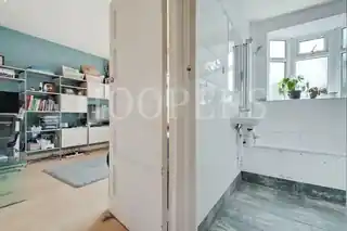 18A Westview Close, photo 3