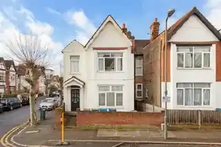 18B Lower Downs Road, photo 2