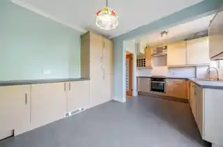 19 Ashcroft Avenue, photo 3