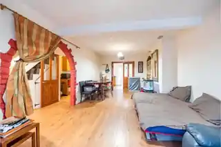 19 Boxoll Road, photo 2