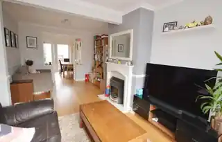 19 Chantry Road, photo 4